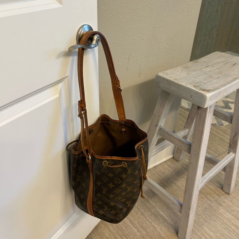 Louis Vuitton Brown Monogram Messenger Bag - Picture 3 of 5